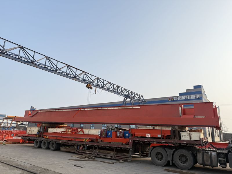 歐式雙梁QDX25/5T-22.5M、電動(dòng)單梁、電動(dòng)葫蘆整車(chē)發(fā)貨