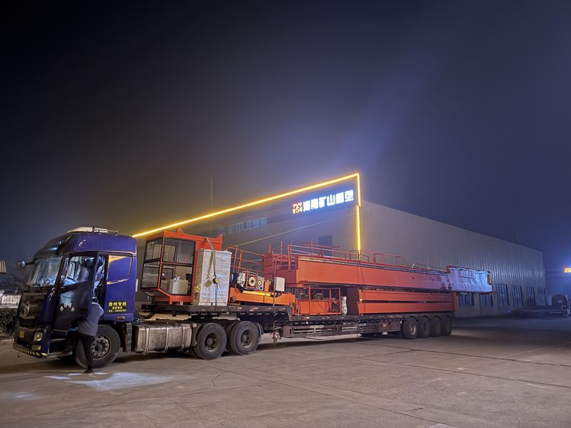 全包廂半龍門(mén) MHB3t-6m 制作完成 裝車(chē)發(fā)出